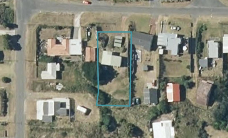 16 Trafalgar Street, Foxton Beach, Foxton - Carousel 1