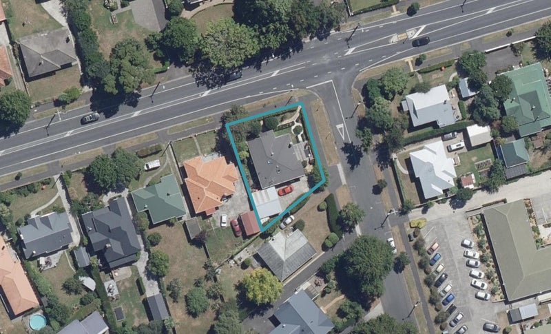 34 Naylor Street, Hamilton East, Hamilton - Carousel 1