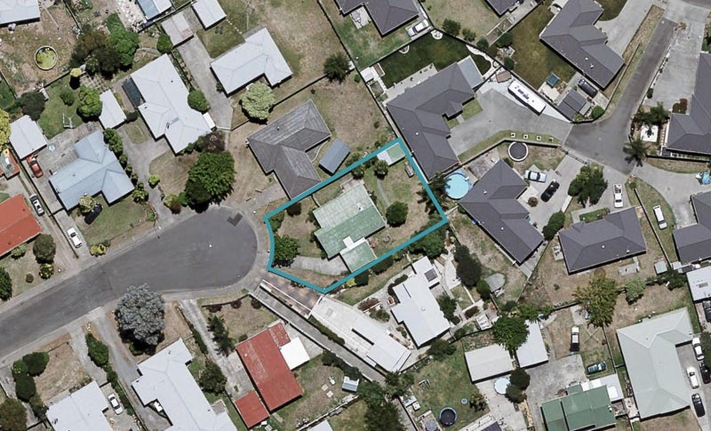 20 Walton Place, Flaxmere, Hastings - Carousel 1