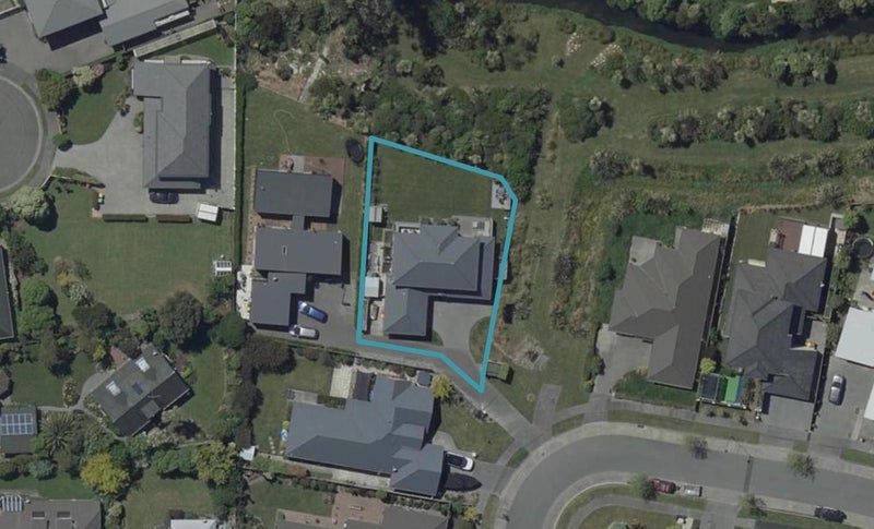 9 Holbrook Way, Westmorland, Christchurch - Carousel 1