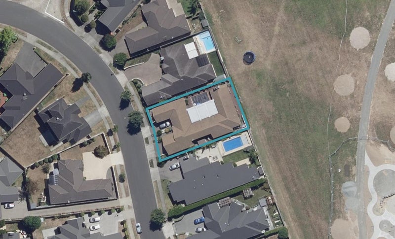 21 Darjon Drive, Huntington, Hamilton - Carousel 1