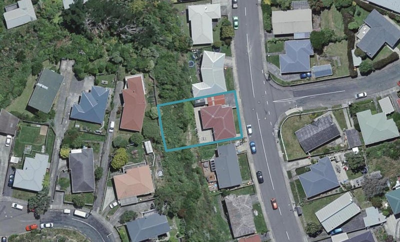 94 Beazley Avenue, Paparangi, Wellington - Carousel 1
