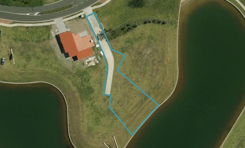 21 Stace Hopper Drive, One Tree Point - Carousel 1