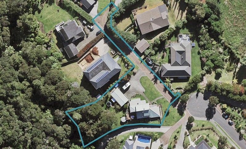 23 Eastvale Close, Greenhithe, Auckland - Carousel 1