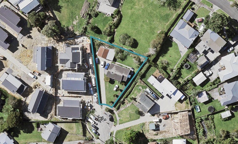 13 Hurstwood Place, Glen Innes, Auckland - Carousel 1