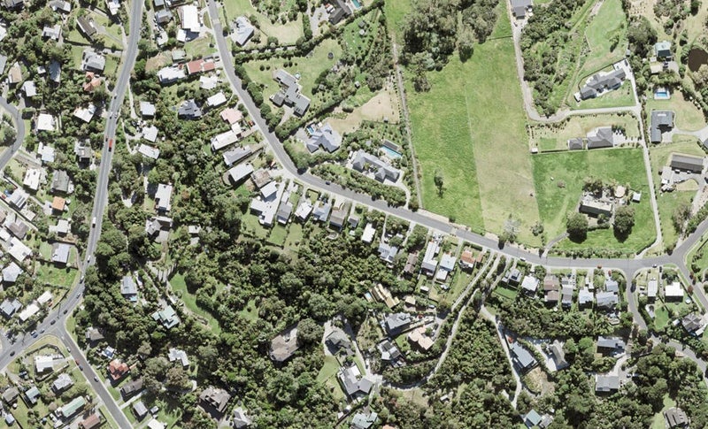 37 Roberts Road, Matakatia, Whangaparaoa - Carousel 1