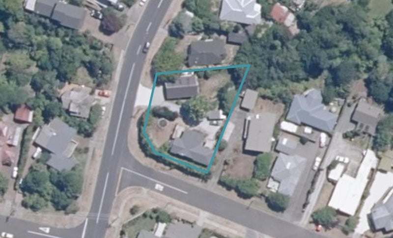 9 Arrowsmith Avenue, Waipahihi, Taupo - Carousel 1