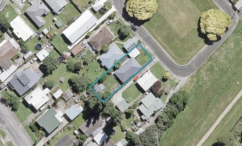 12 The Square, Manor Park, Lower Hutt - Carousel 1