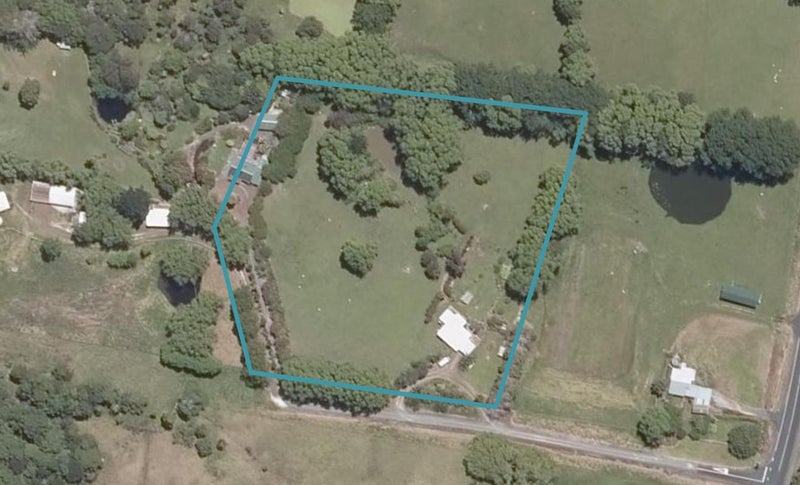 16 Omarae Road, Pahi, Paparoa - Carousel 1