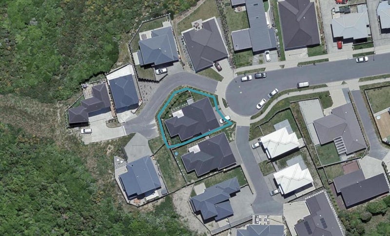 35 Trelawny Terrace, Grenada Village, Wellington - Carousel 1
