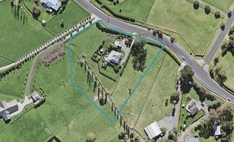 245 Old North Road, Kumeu - Carousel 1
