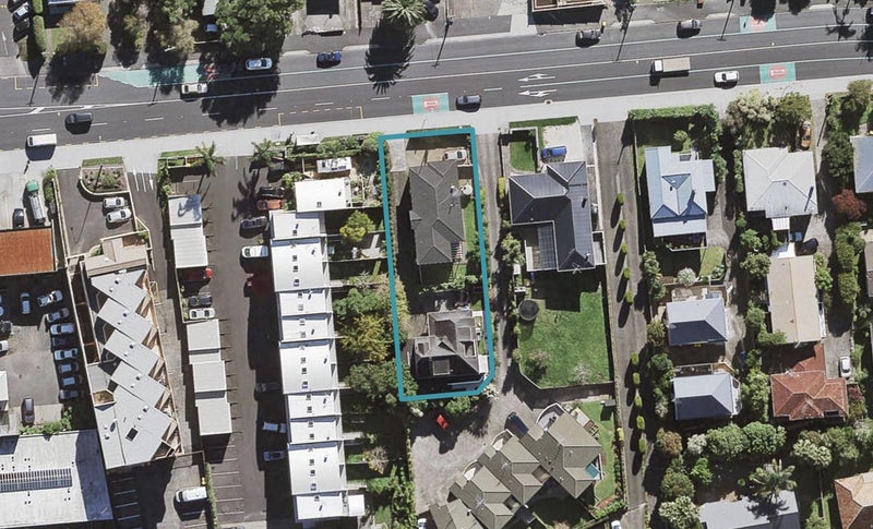 1/264 Onewa Road, Birkenhead, Auckland - Carousel 1