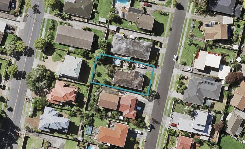 9 Luton Avenue, Sunnyhills, Auckland - Carousel 1