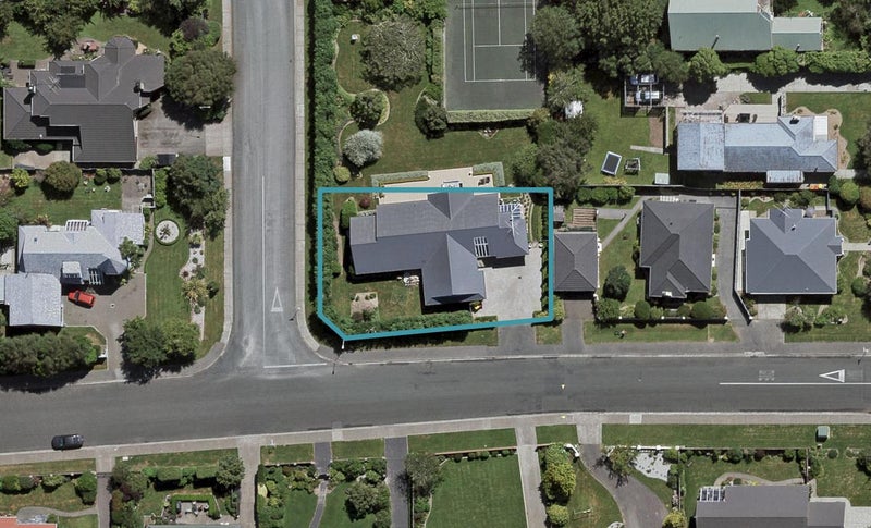 100 Terrace Street, Rosedale, Invercargill - Carousel 1