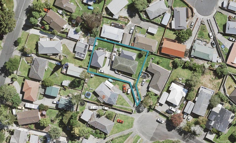 9 Surman Place, Glen Eden, Auckland - Carousel 1