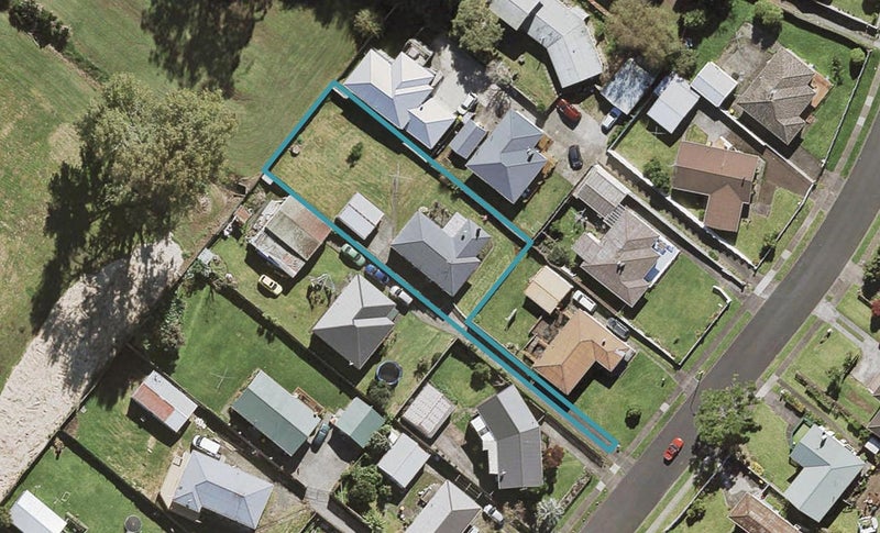 28 Cramond Drive, Mangere East, Auckland - Carousel 1