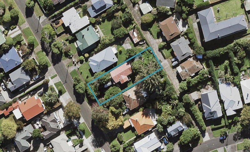 13 Vinter Terrace, Mount Albert, Auckland - Carousel 1