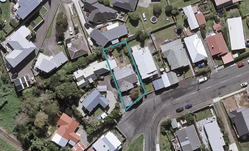 5 Ngaio ST, Strandon, New Plymouth - Carousel 1
