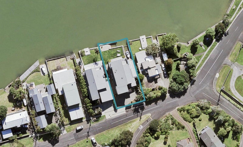 82 The Terrace, Herald Island, Auckland - Carousel 1