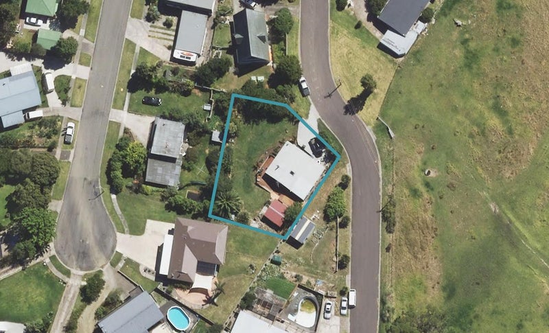 22 Wallis Road, Kaiti, Gisborne - Carousel 1
