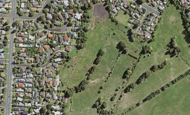 4 Stableford Crescent, Ōpaheke, Papakura - Carousel 1