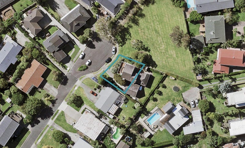 9 Fortyfoot Lane, Sunnyhills, Auckland - Carousel 1