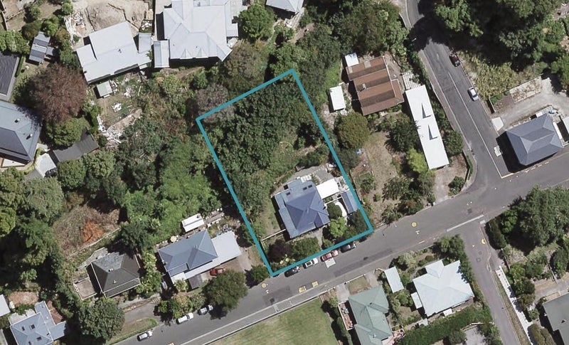18 Coote Road, Bluff Hill, Napier - Carousel 1
