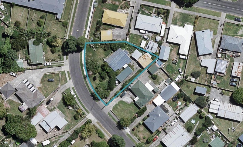 4 Wordsworth Crescent, Maraenui, Napier - Carousel 1