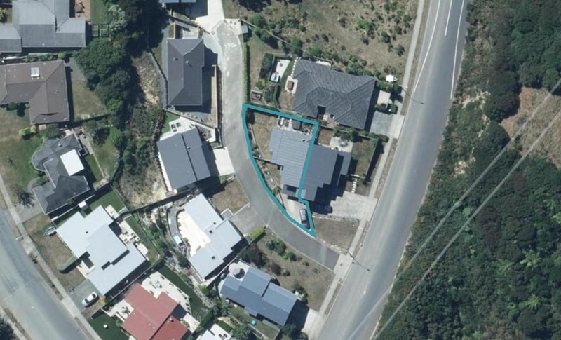 130A Navigation Drive, Whitby, Porirua - Carousel 1