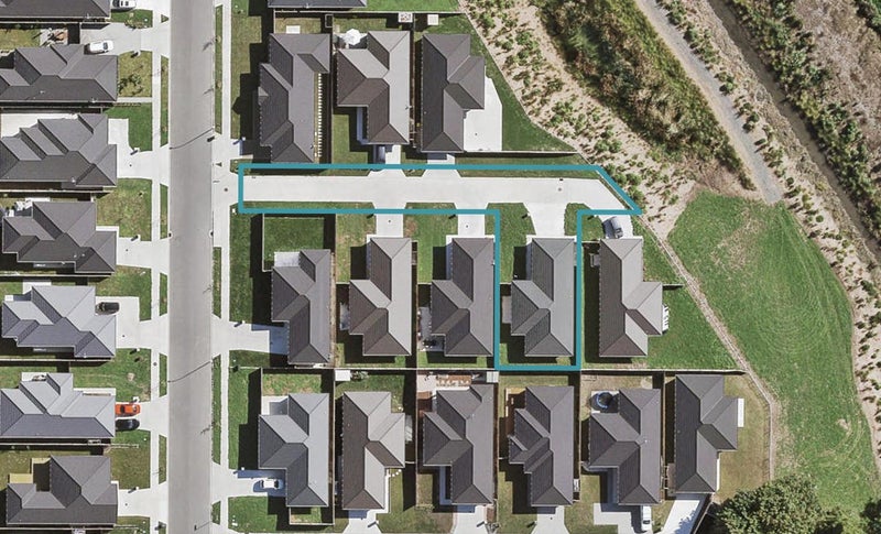 8 Waipokapu Place, Opaheke, Papakura - Carousel 1