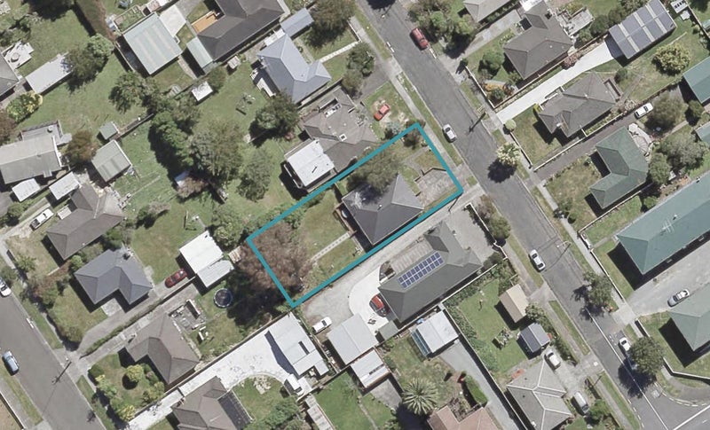 5 Argyle Grove, Trentham, Upper Hutt - Carousel 1