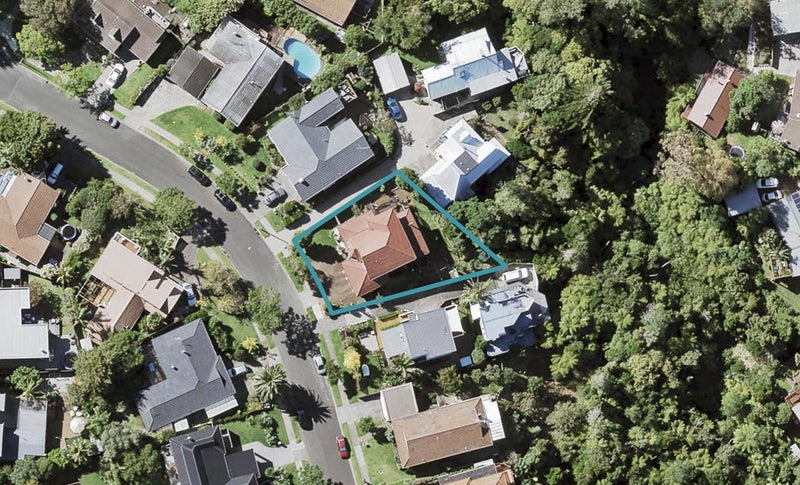 12 Clipper Place, Shelly Park, Auckland - Carousel 1