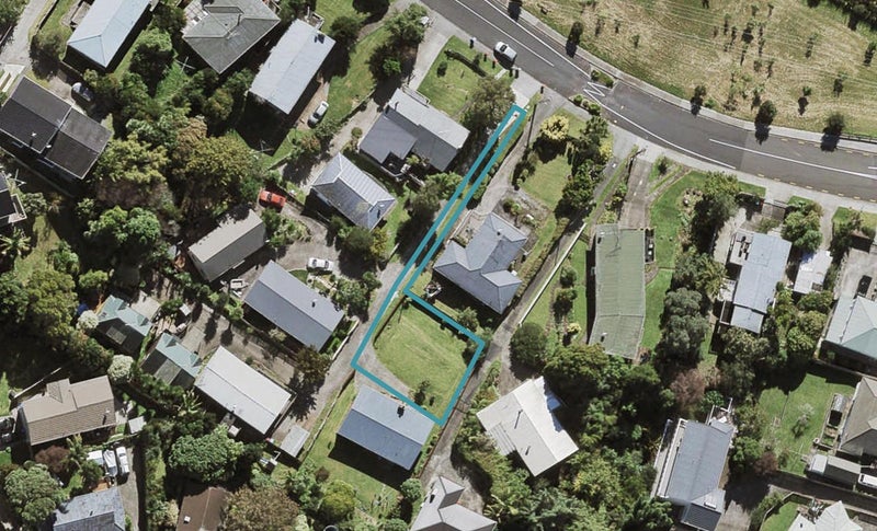 105A Hendry Avenue, Hillsborough, Auckland - Carousel 1