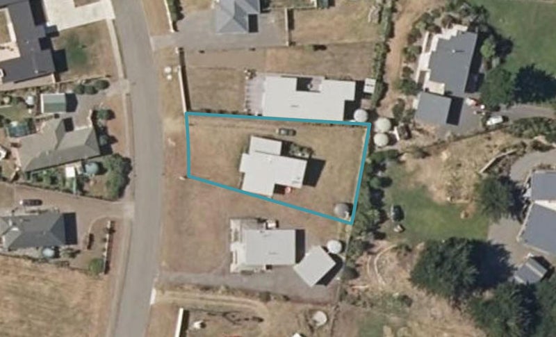 42 Kent Avenue, Waitarere Beach, Levin - Carousel 1
