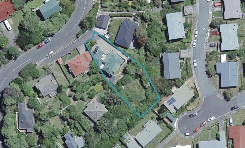 97 Sunshine Avenue, Karori, Wellington - Carousel 1