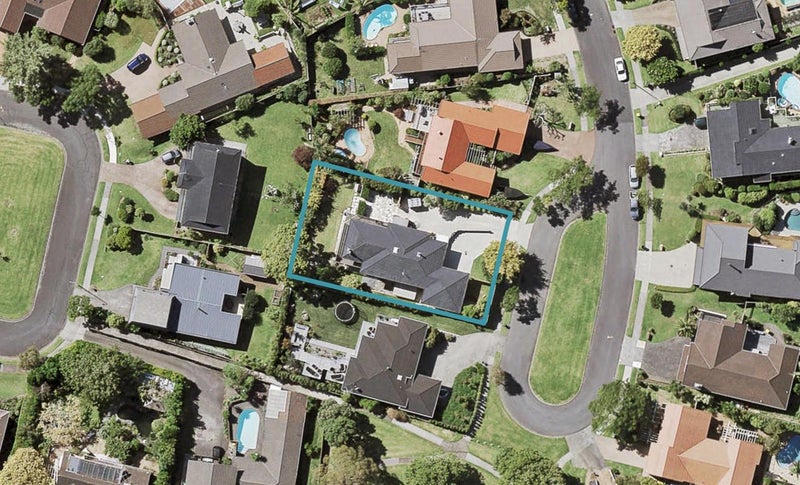 21 Caithness Place, Farm Cove, Auckland - Carousel 1