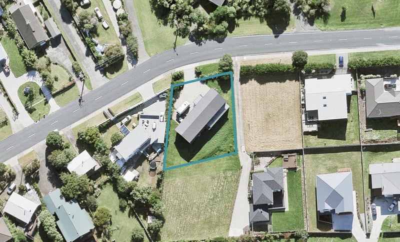 1457 Whangaparaoa Road, Army Bay, Whangaparaoa - Carousel 1