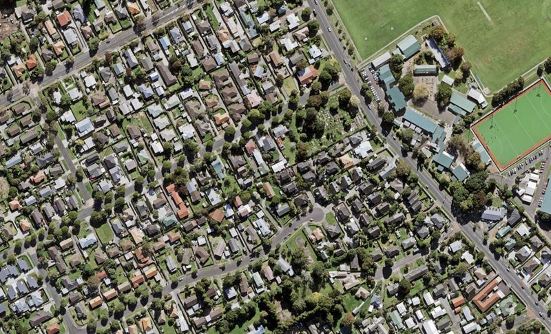 2/4 Orchard Street, Avondale, Auckland - Carousel 1