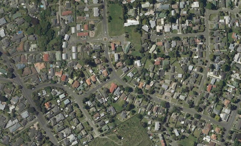 32 Crewe Crescent, Hokowhitu, Palmerston North - Carousel 1