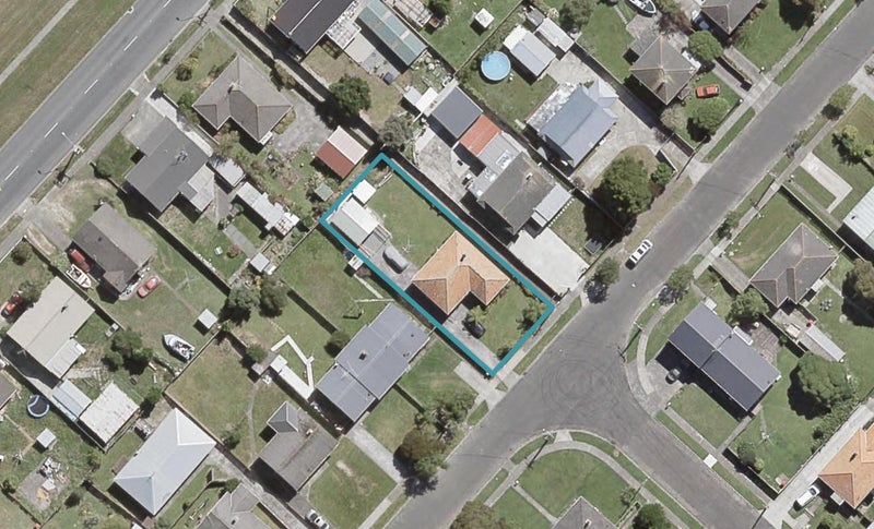 45 Compton Crescent, Taita, Lower Hutt - Carousel 1