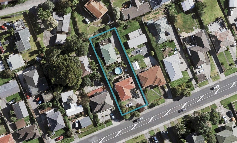 1/22 Orams Road, Hillpark, Auckland - Carousel 1