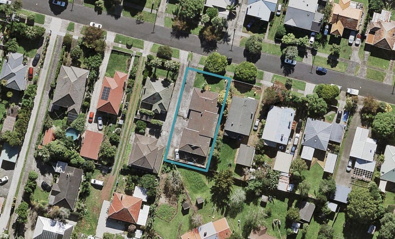 2/12 Hazelmere Road, Sandringham, Auckland - Carousel 1