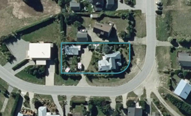 10 Parry Crescent, LAKE HAWEA, WANAKA - Carousel 1