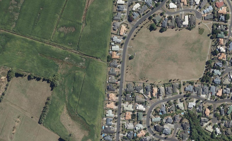 286 Grandview Road, Western Heights, Hamilton - Carousel 1