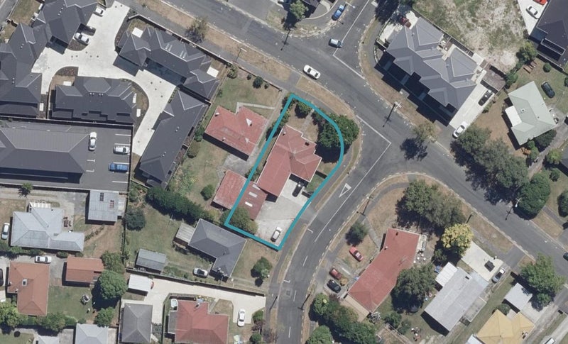 43 Helena Road, Hillcrest, Hamilton - Carousel 1