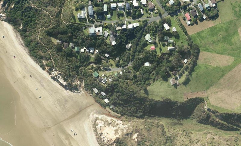 24 Cynthia Place, Baylys Beach - Carousel 1