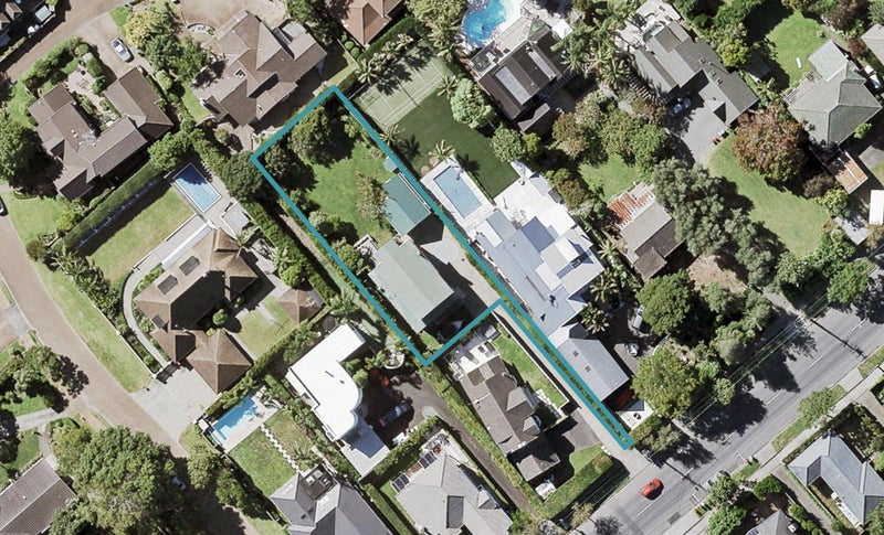 233 St Heliers Bay Road, Saint Heliers, Auckland - Carousel 1