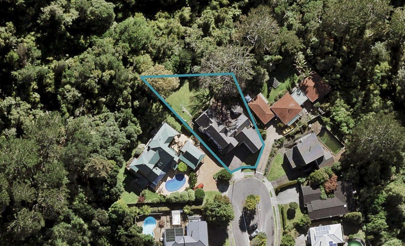 15 Wanganella Place, Lynfield, Auckland - Carousel 1