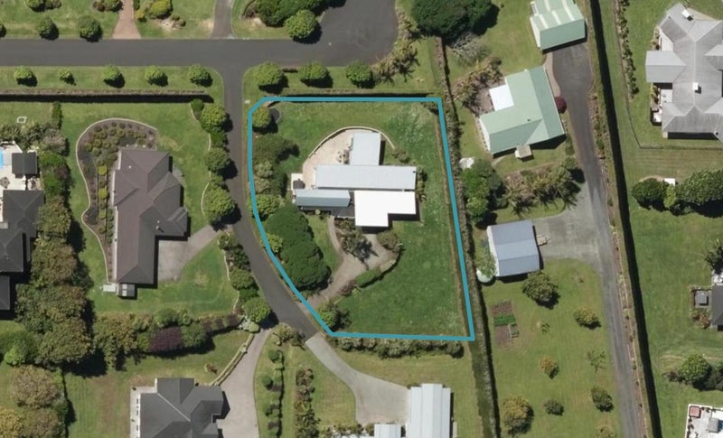 24 Tullamore, Maunu, Whangarei - Carousel 1