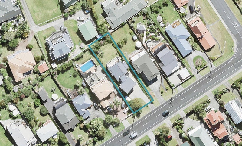 1336 Whangaparaoa Road, Army Bay, Whangaparaoa - Carousel 1